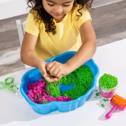 Playfoam® Pluffle™ Sensory Station
