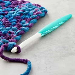 Prym® Ergonomics Crochet Hook