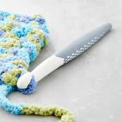Prym® Ergonomics Crochet Hook