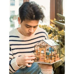 Rolife® Cathy's Flower House DIY Miniature House Kit