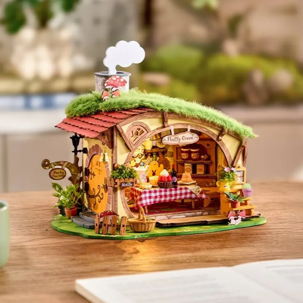 Rolife Fluffy Grove DIY Miniature House DG184