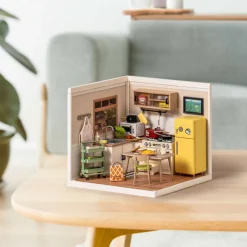 Rolife® Super Creator Happy Meals Kitchen DIY Miniature Kit