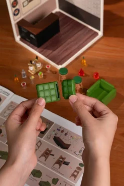 Rolife® Super Creator Leisurely Cheers Bar DIY Miniature Kit