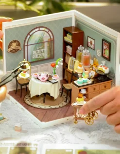 Rolife® Super Creator Sweet Sips Tea DIY Miniature Kit