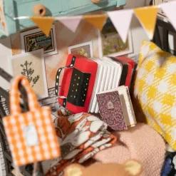 Rolife® Sweet Dream Bedroom DIY Miniature Kit