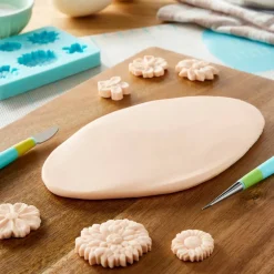 Satin Ice® Ready-To-Use Fondant, 4.4oz.