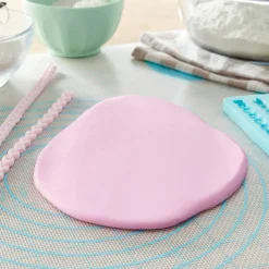 Satin Ice™ Vanilla Fondant, 2lb.