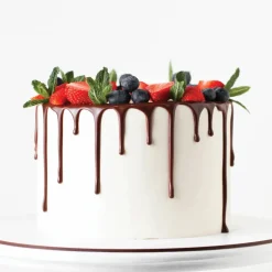 Satin Ice® White Chocolate Cake Drip
