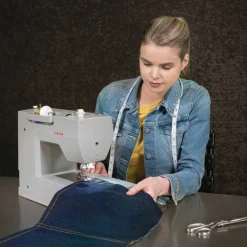 SINGER® HD6700C Heavy Duty Sewing Machine