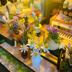 Sparkly Selections Daisy Flower House DIY Miniature Kit