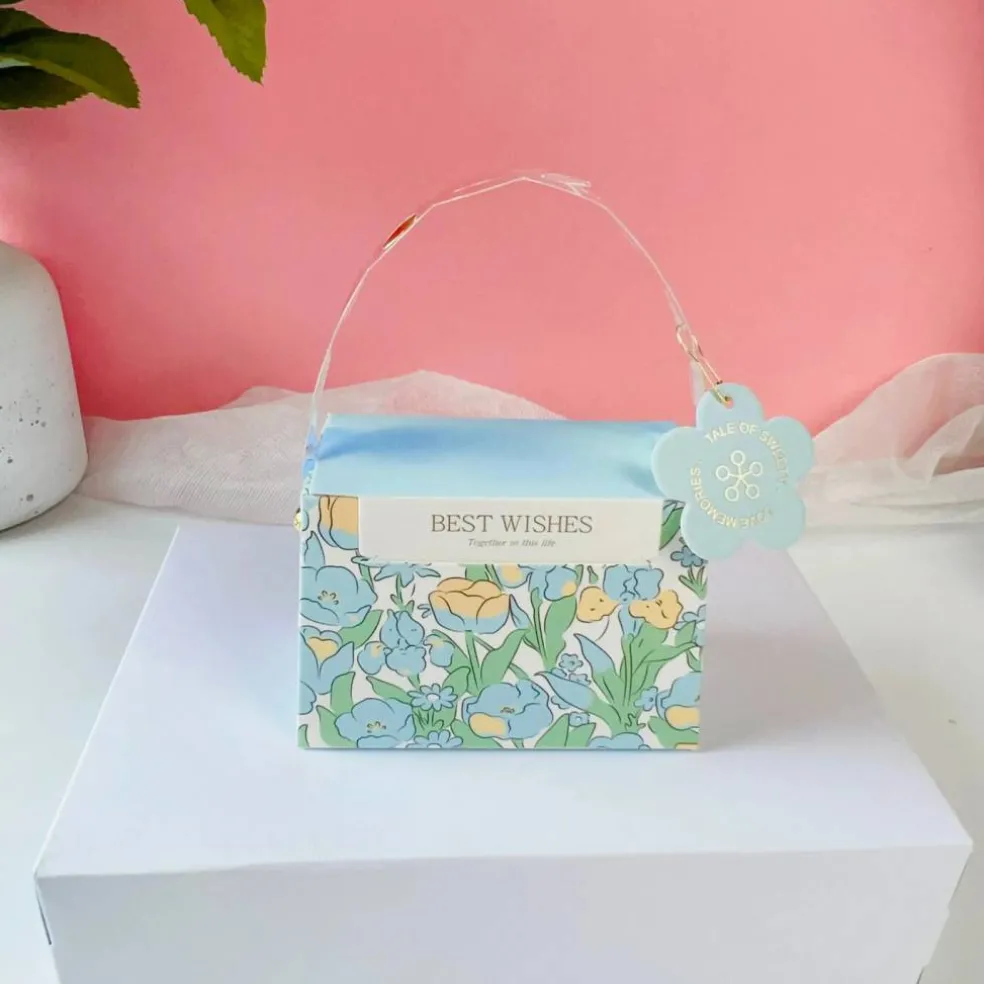 Sweet Degrees Kitchen Purse-Shaped Handbag Favor Box with Decorative Handle and Gift Tag