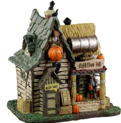 The Last Straw: House Of The Scarecrow - Lemax Spooky Town