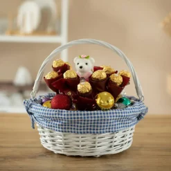 Traditional White Round Willow Gift Basket with Gingham Liner and Sturdy Foldable Handles, Food Snacks Storage Basket
