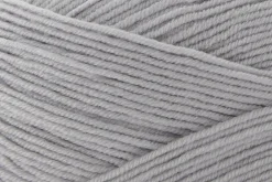 Universal Yarn Uptown Bamboo DK - Bamboo/Acrylic - 38 Colors
