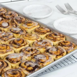 USA PanĀ® Half Sheet Pan