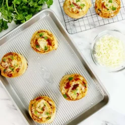 USA Pan® Quarter Sheet Pan