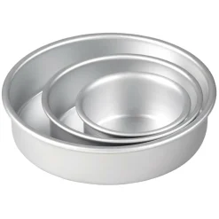 WiltonĀ® Aluminum Bakeware Round Cake Pan Set