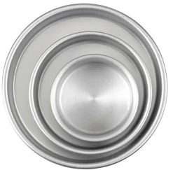 Wilton® Aluminum Bakeware Round Cake Pan Set