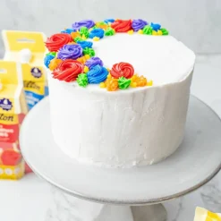Wilton® Decorating Icing Pouch with 4 Tips