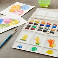 Winsor & Newton™ Cotman Watercolour™ Travel Set