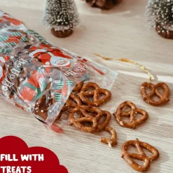 Wrapables Christmas Cellophane Treat Bags With Twist Ties for Candy, Cookies, Treats, Gifts and Party Favors (100pcs), Santa and Friends