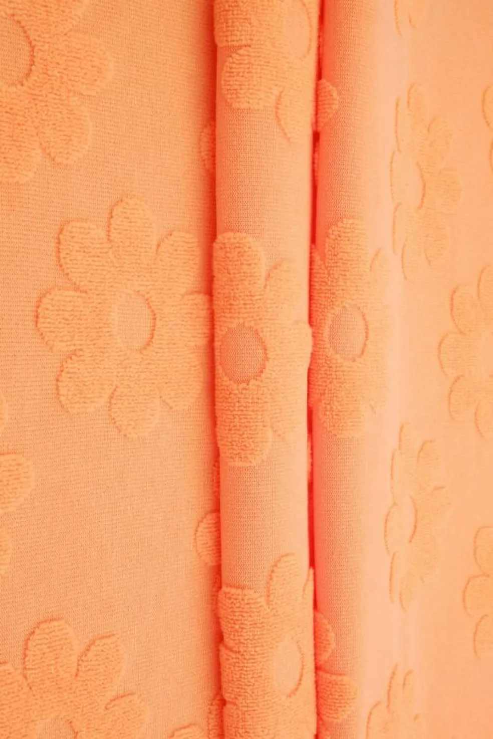 1 Yard Daisy Floral Jacquard Knit Fabric for Apparel 58/60" Wide