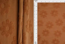 1 Yard Daisy Floral Jacquard Knit Fabric for Apparel 58/60