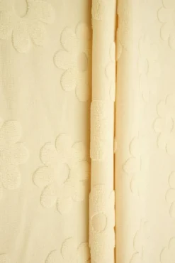 1 Yard Daisy Floral Jacquard Knit Fabric for Apparel 58/60