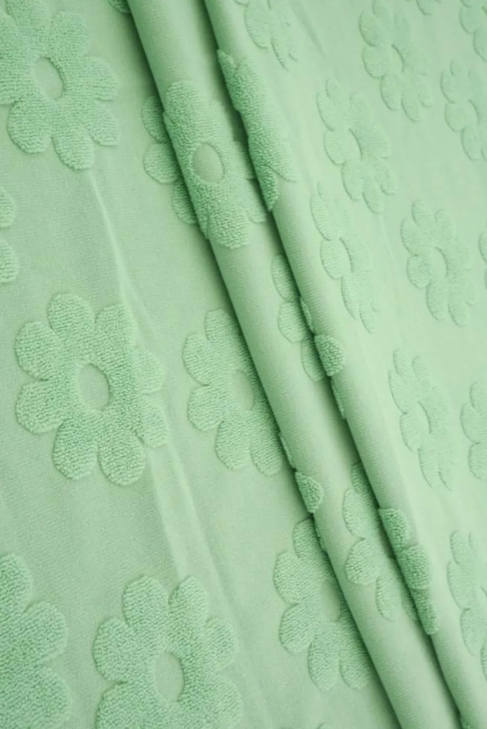 1 Yard Daisy Floral Jacquard Knit Fabric for Apparel 58/60" Wide
