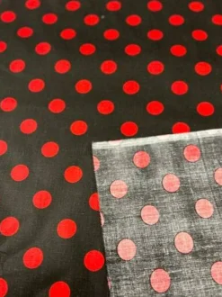 1 Yard Polka Dot Print Poly Cotton Fabric 58 Inches Wide Apparel